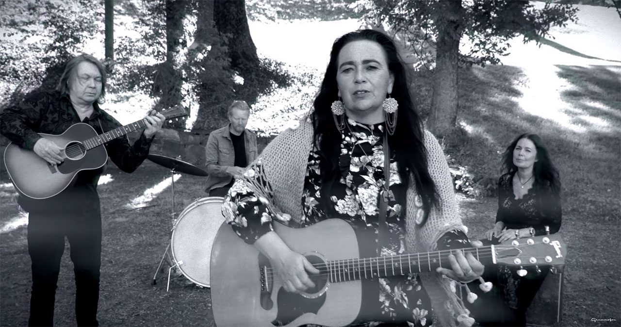 Rita Engedalen, Norway's definitive «Queen of the Blues», returns with a powerful new song “Colors in Rain”