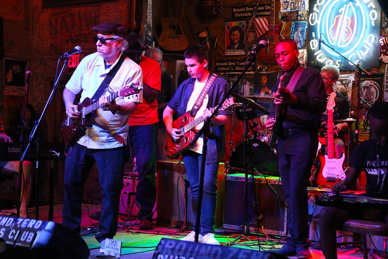 Valentin Vasseur play with Bob Margolin at the Pinetop Perkins Blues MUSIC workshop in Clarksdale, Mississippi