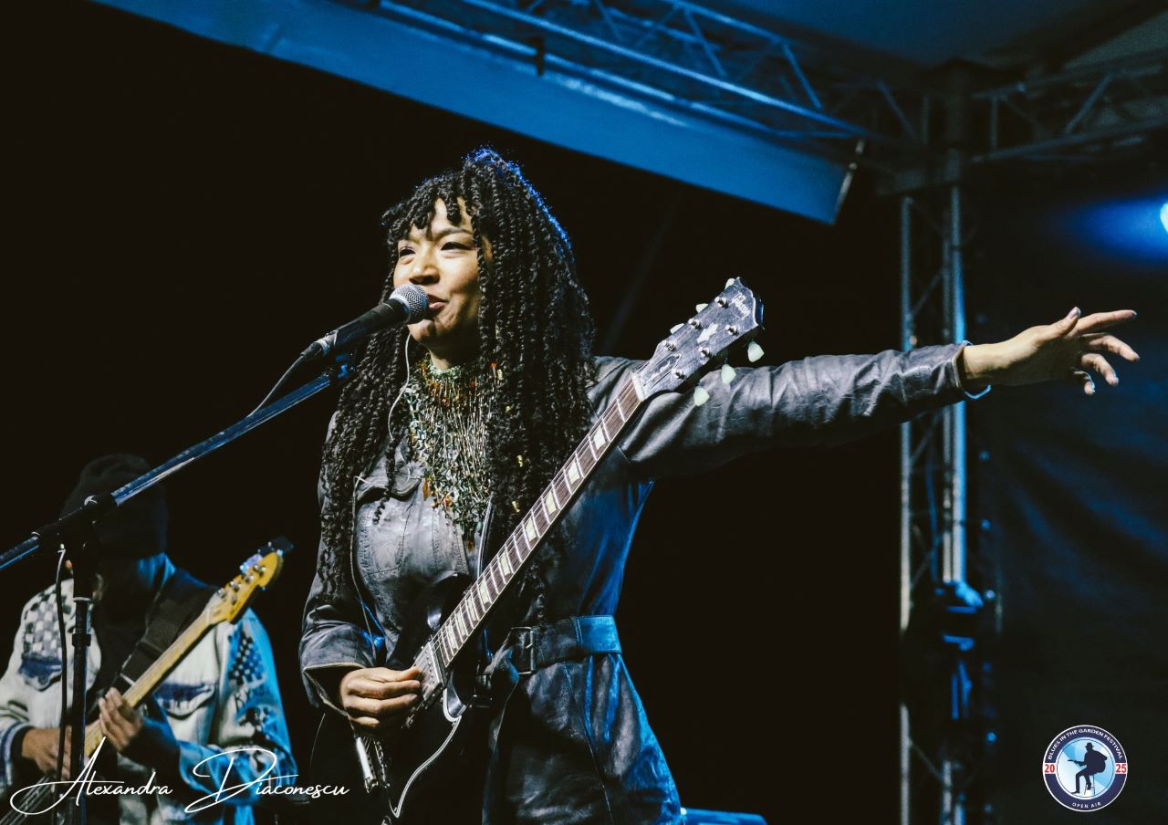 Blues In The Garden 2025 - 1 