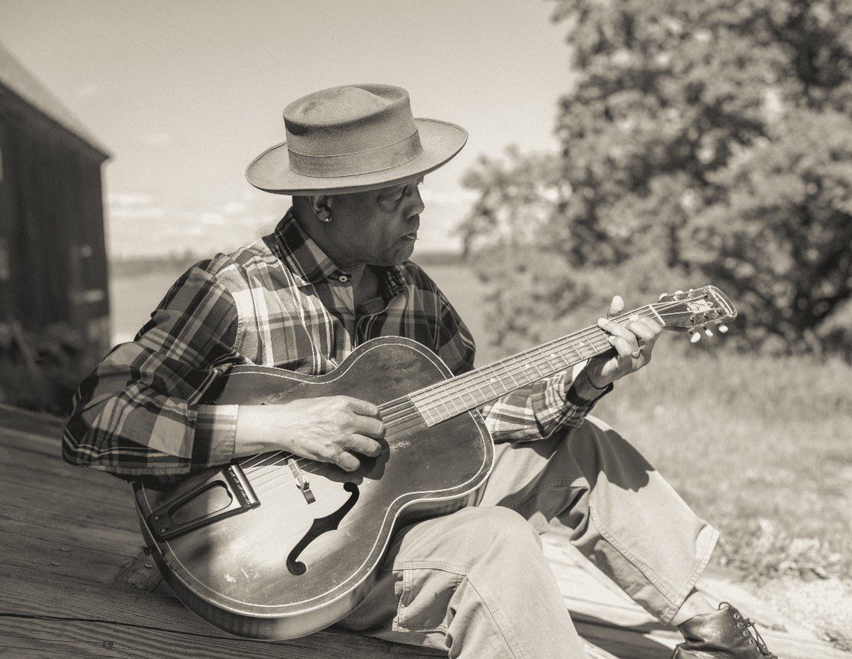 Eric Bibb