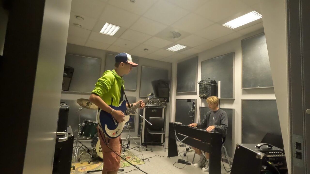 LSBS 2023 students play